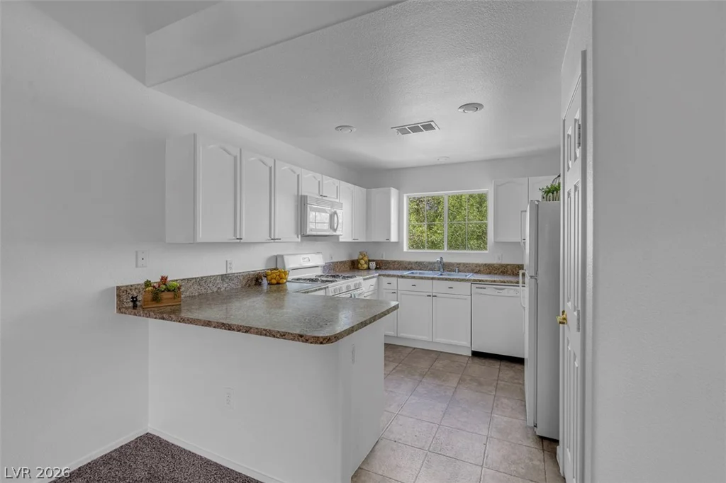 353 Amber Pine, Las Vegas, NV 89144