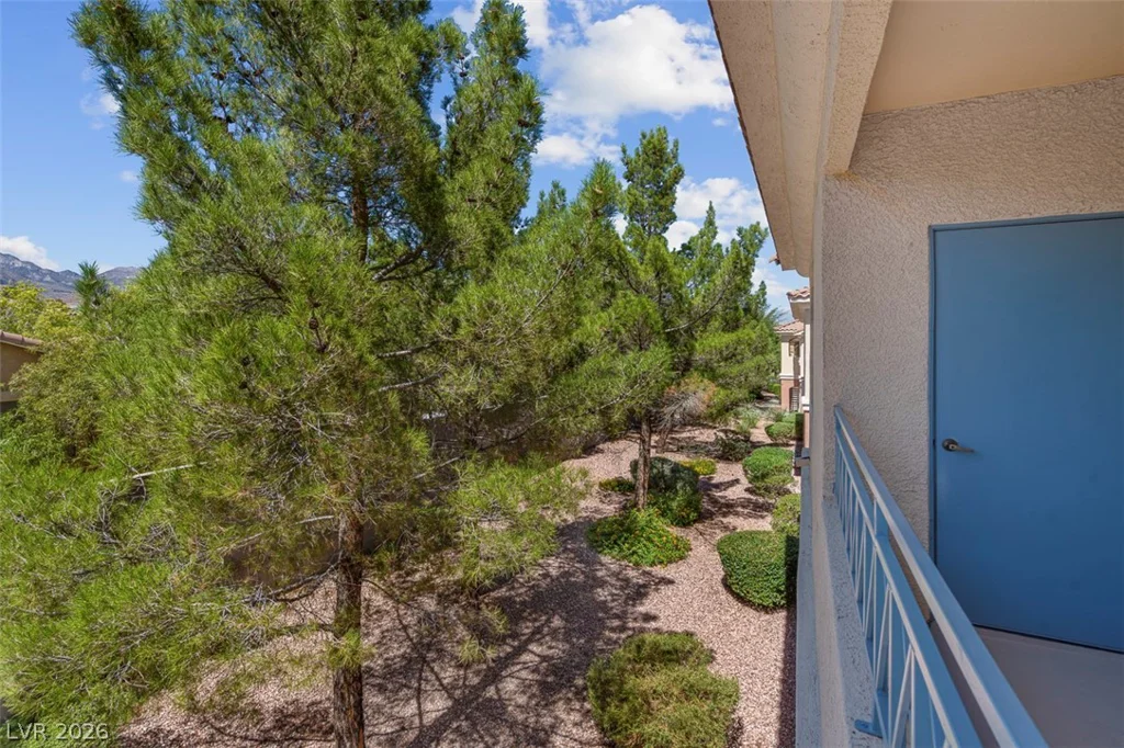 353 Amber Pine, Las Vegas, NV 89144