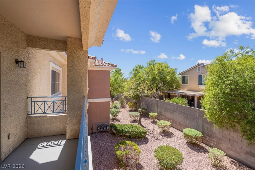 353 Amber Pine, Las Vegas, NV 89144