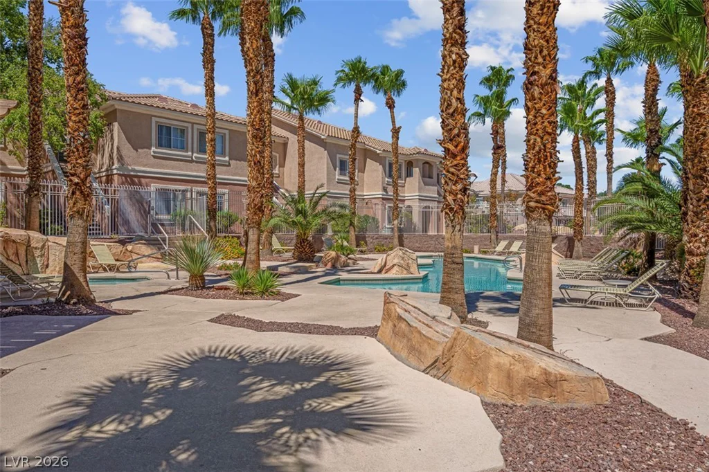 353 Amber Pine, Las Vegas, NV 89144