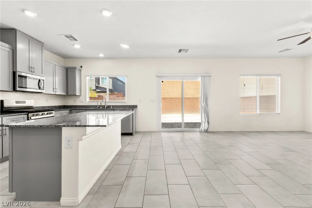 1880 Vass Springs, North Las Vegas, NV 89084
