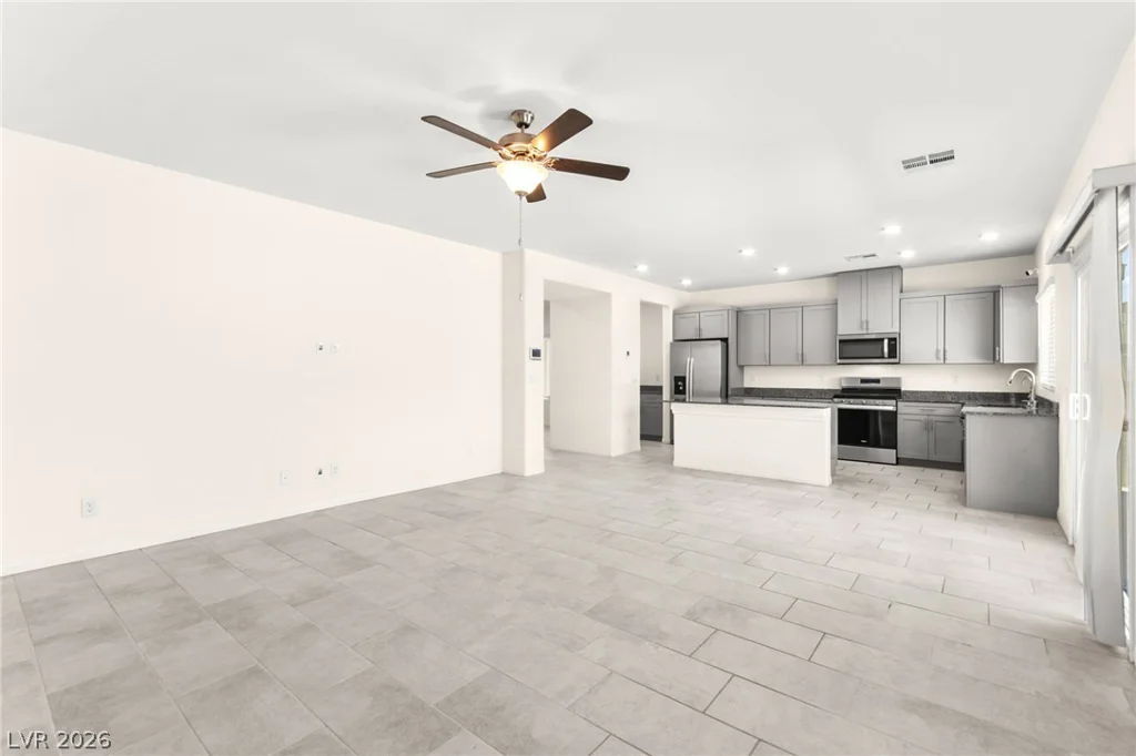 1880 Vass Springs, North Las Vegas, NV 89084