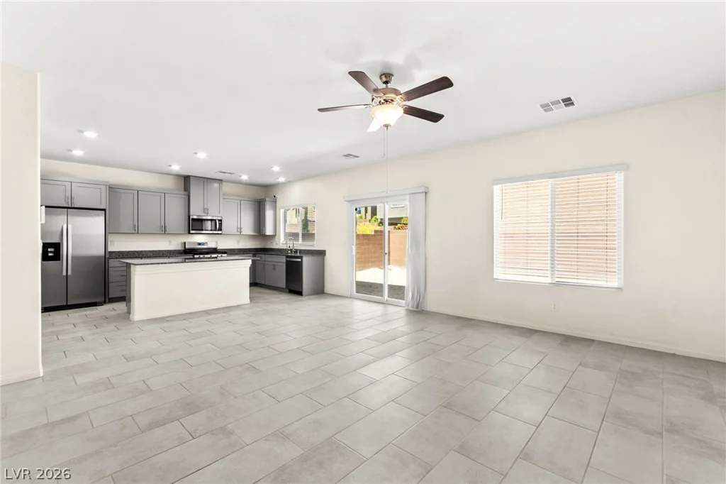 1880 Vass Springs, North Las Vegas, NV 89084