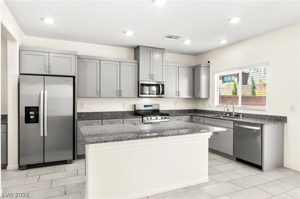 1880 Vass Springs, North Las Vegas, NV 89084
