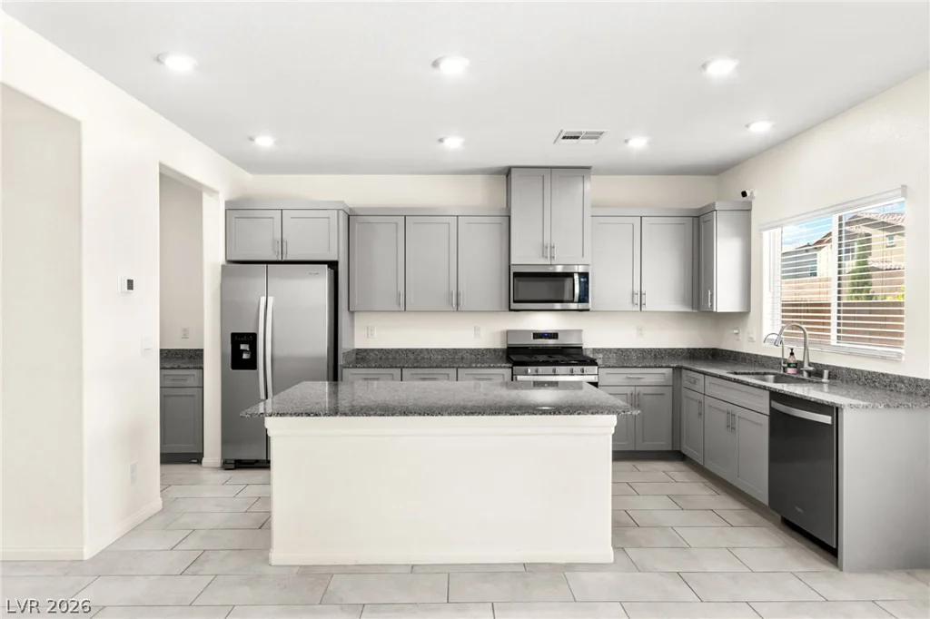 1880 Vass Springs, North Las Vegas, NV 89084