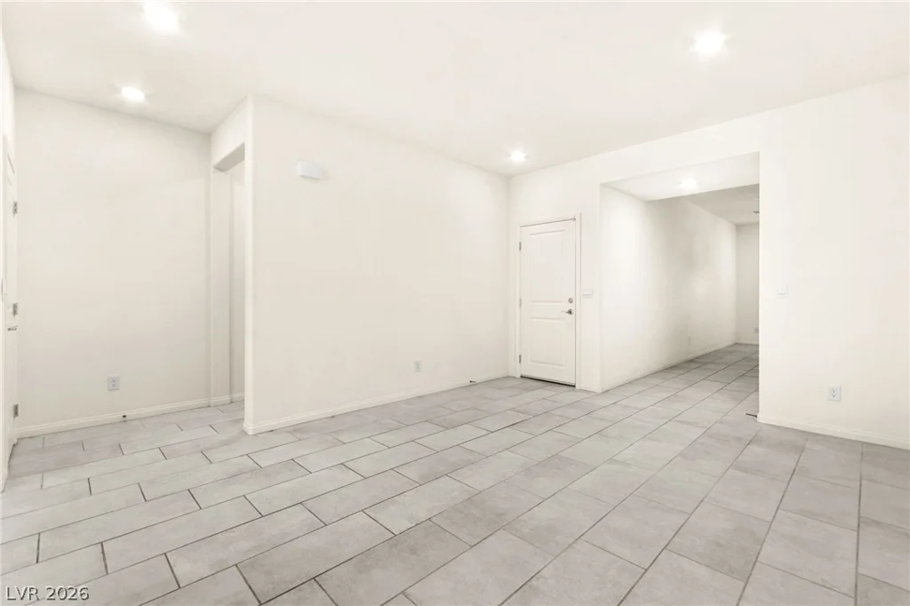 1880 Vass Springs, North Las Vegas, NV 89084