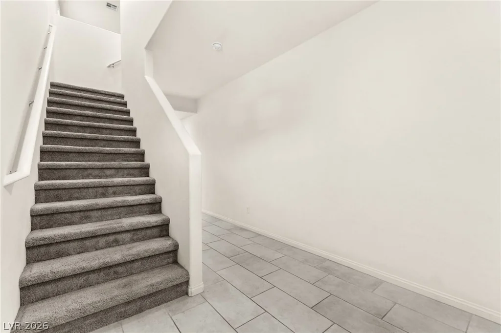 1880 Vass Springs, North Las Vegas, NV 89084
