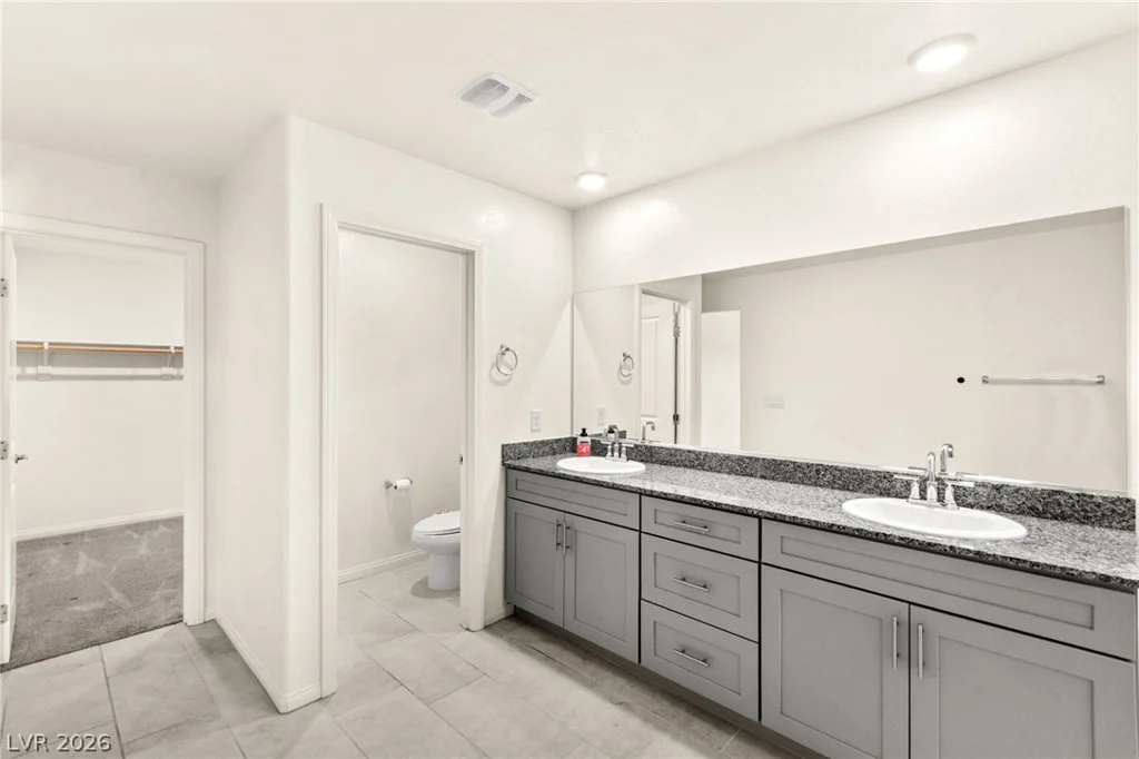1880 Vass Springs, North Las Vegas, NV 89084