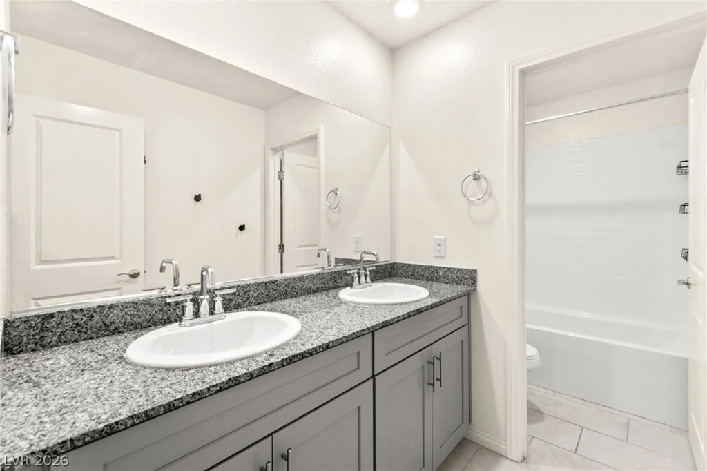 1880 Vass Springs, North Las Vegas, NV 89084