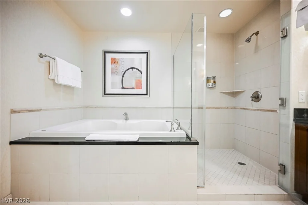 135 Harmon, Las Vegas, NV 89109