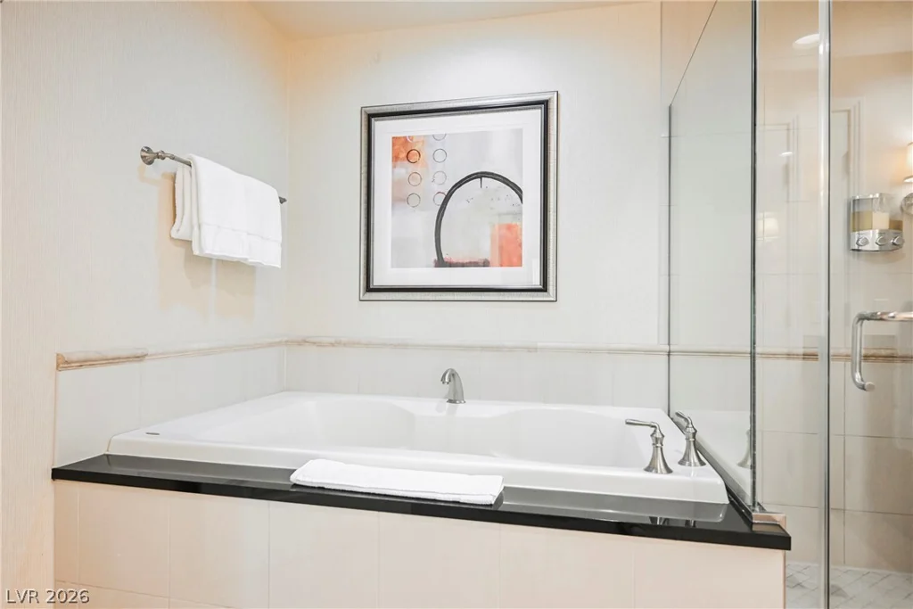 135 Harmon, Las Vegas, NV 89109