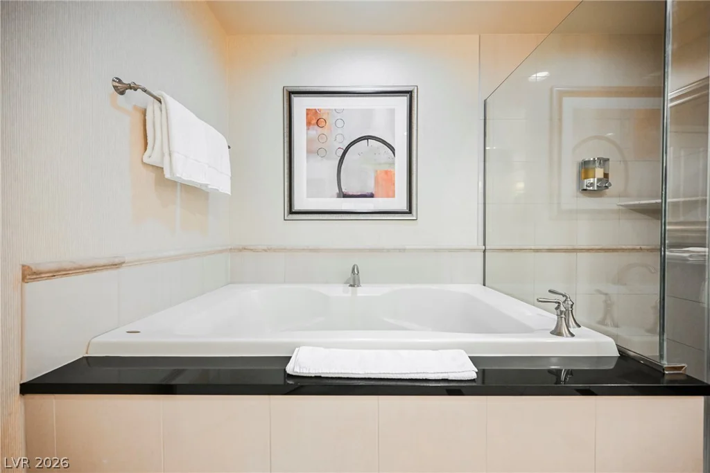 135 Harmon, Las Vegas, NV 89109