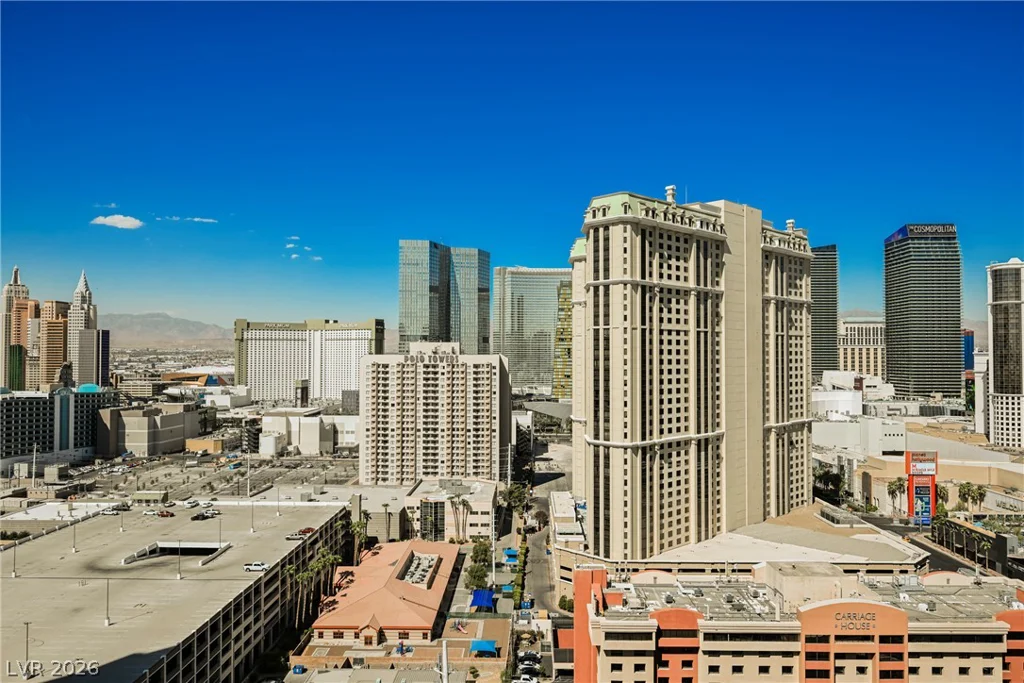135 Harmon, Las Vegas, NV 89109