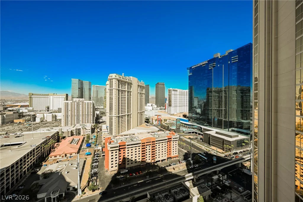 135 Harmon, Las Vegas, NV 89109