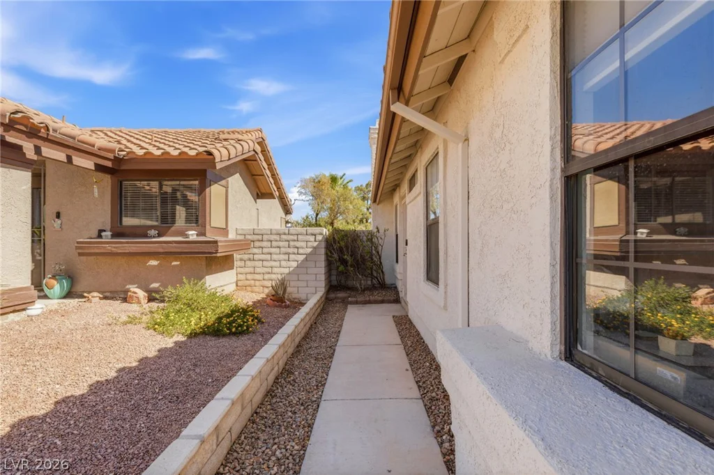 760 Thousand Oaks, Las Vegas, NV 89123