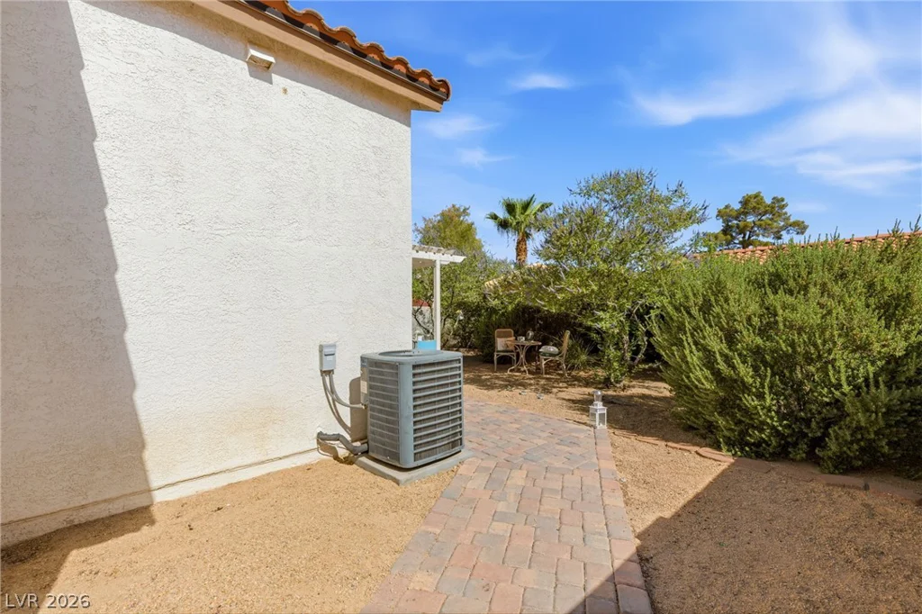 760 Thousand Oaks, Las Vegas, NV 89123
