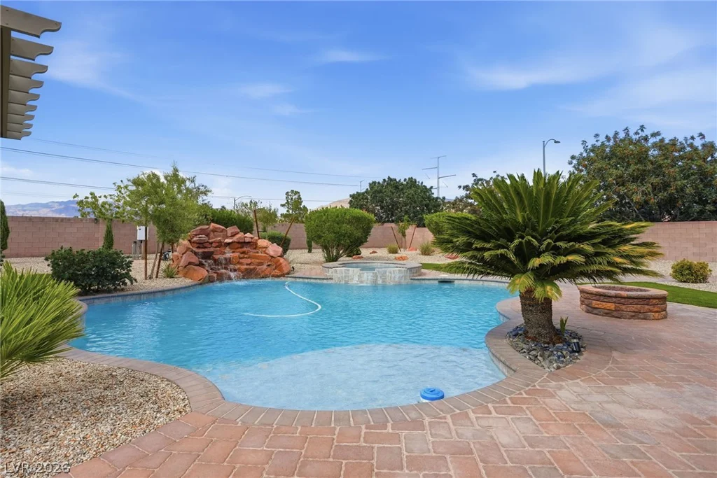 8420 Cedar Mill Falls, Las Vegas, NV 89143