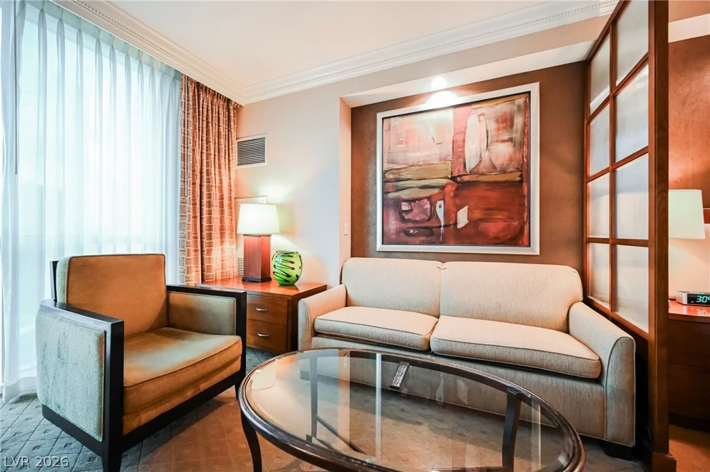135 Harmon, Las Vegas, NV 89109
