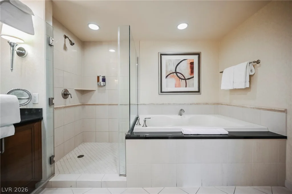 135 Harmon, Las Vegas, NV 89109