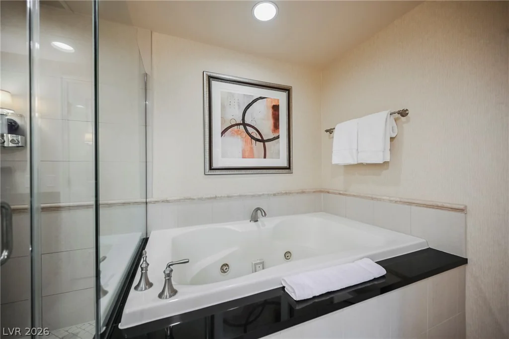 135 Harmon, Las Vegas, NV 89109