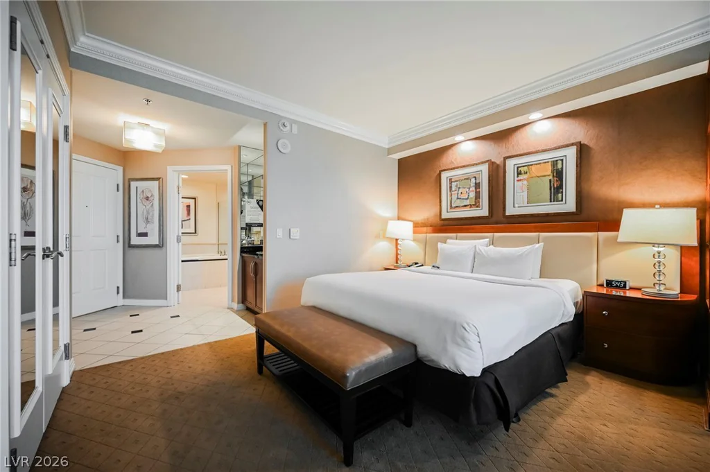 135 Harmon, Las Vegas, NV 89109