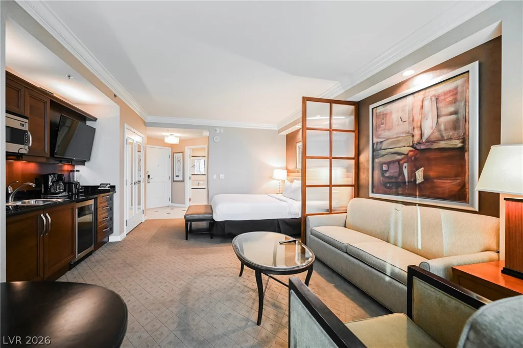 135 Harmon, Las Vegas, NV 89109
