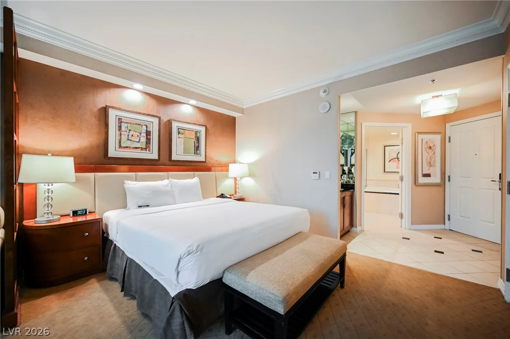 135 Harmon, Las Vegas, NV 89109