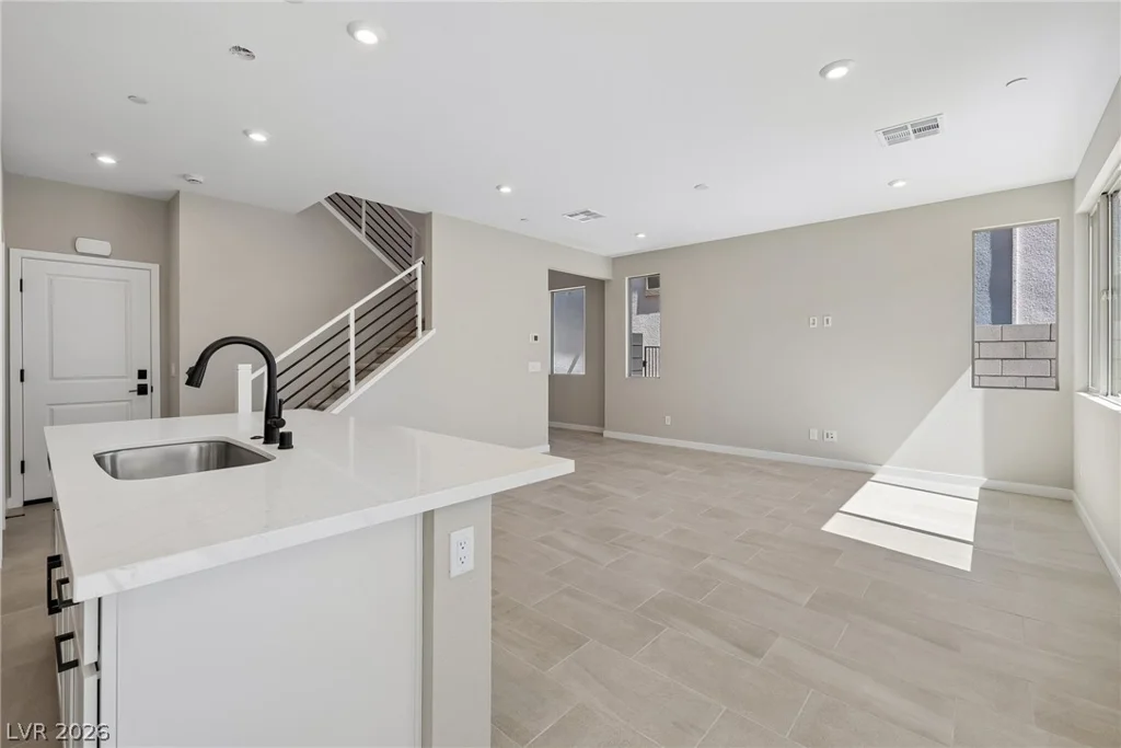 9227 Salas, Las Vegas, NV 89166