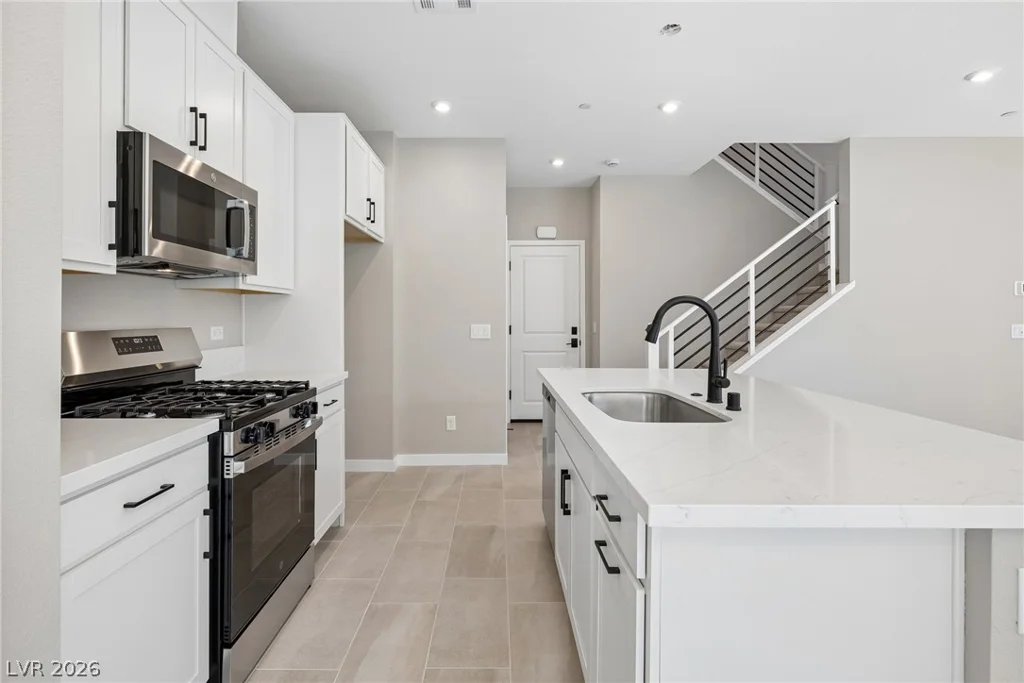 9227 Salas, Las Vegas, NV 89166