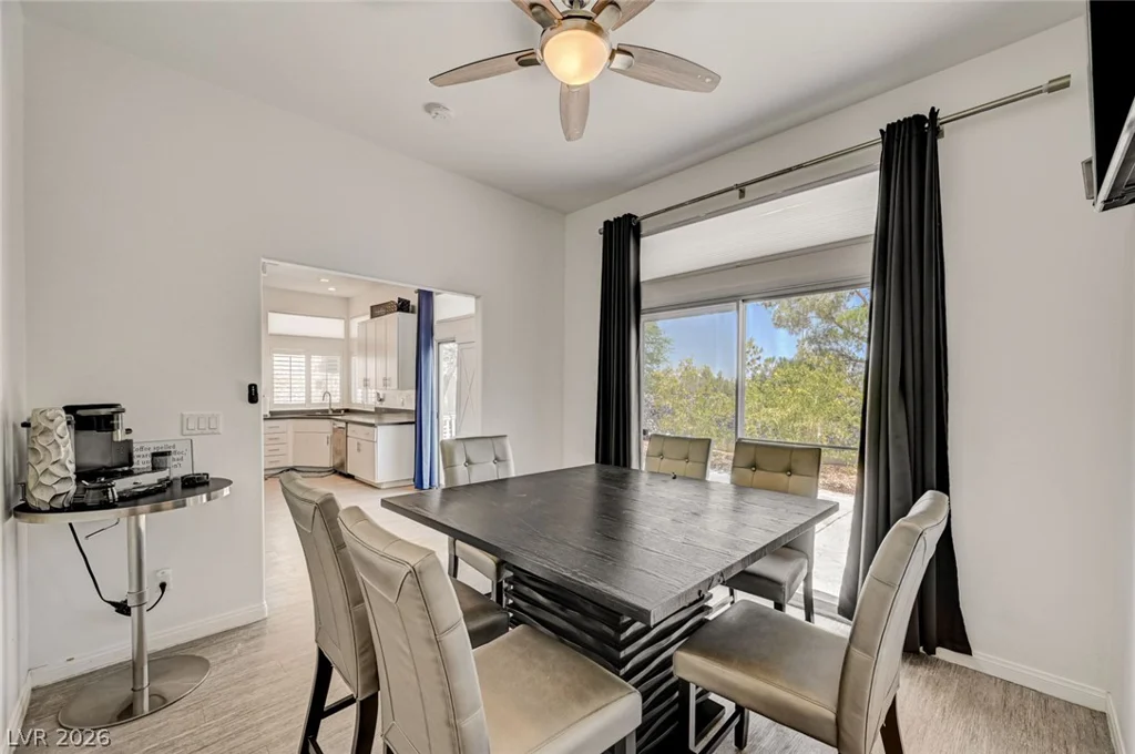 1728 Pacific Castle, Las Vegas, NV 89144