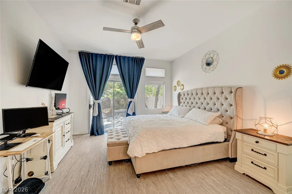1728 Pacific Castle, Las Vegas, NV 89144