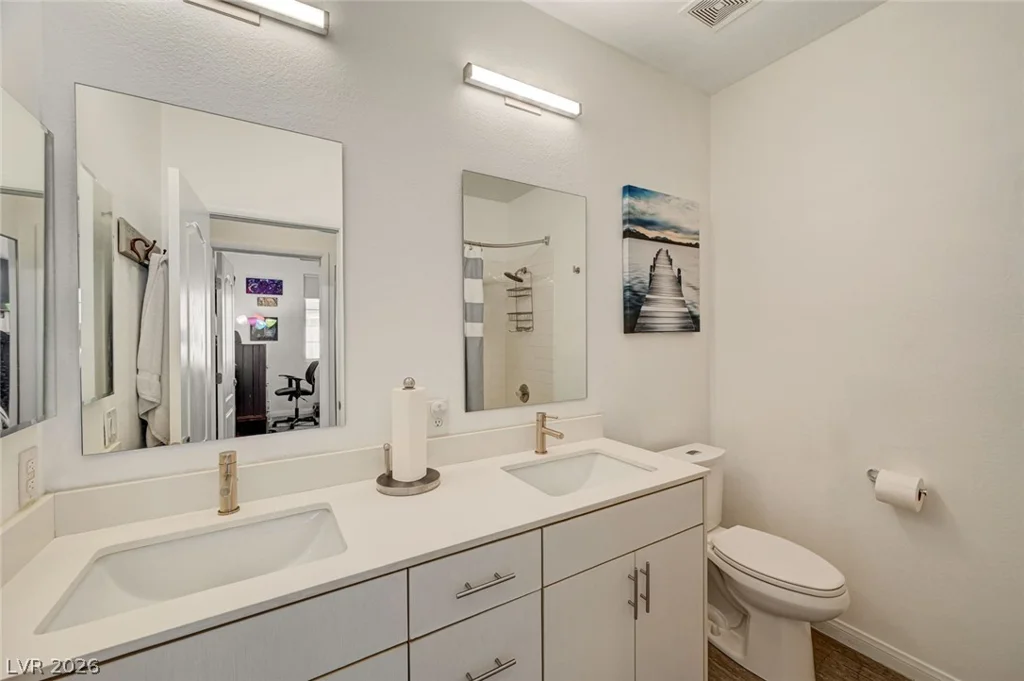 1728 Pacific Castle, Las Vegas, NV 89144