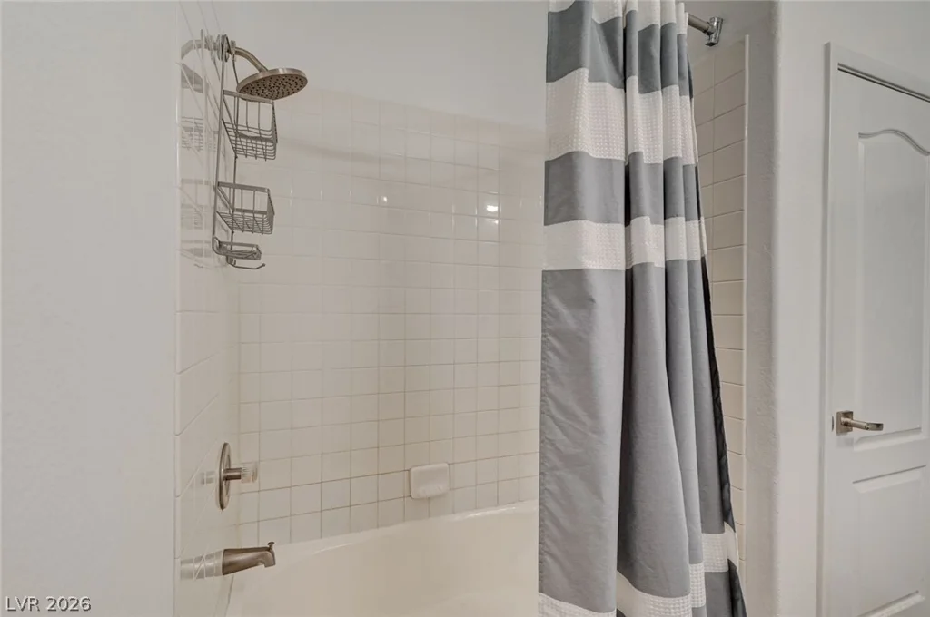 1728 Pacific Castle, Las Vegas, NV 89144