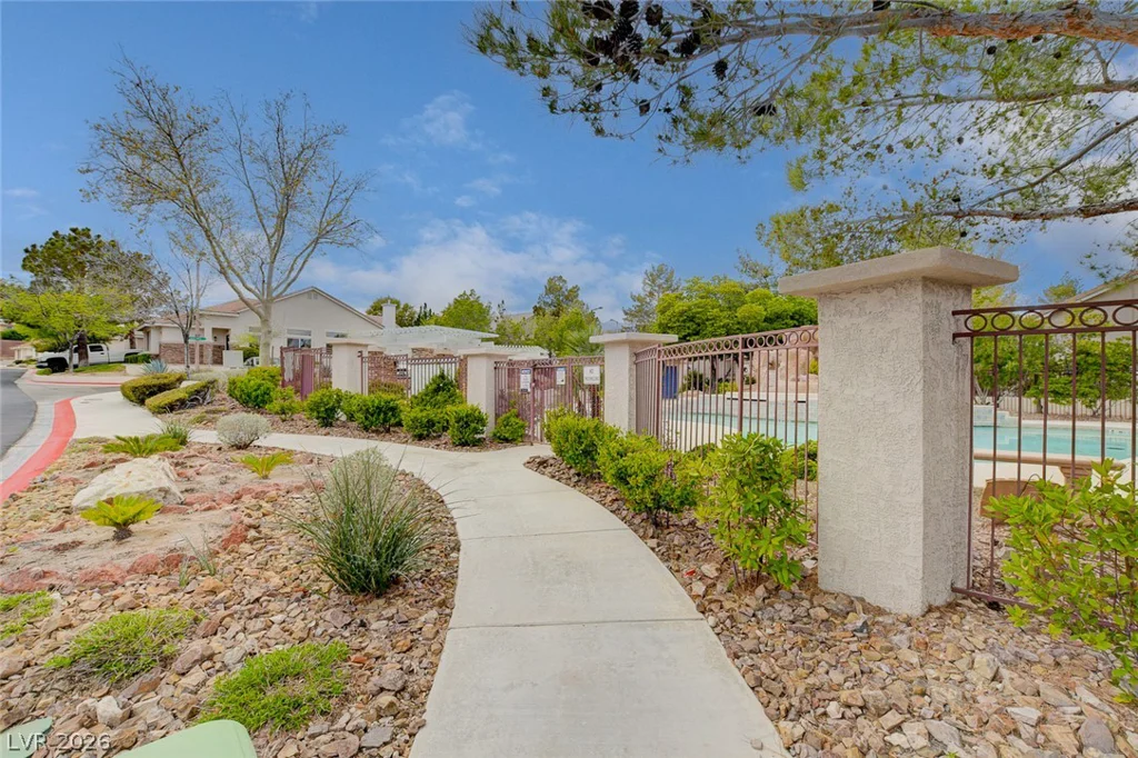 1728 Pacific Castle, Las Vegas, NV 89144