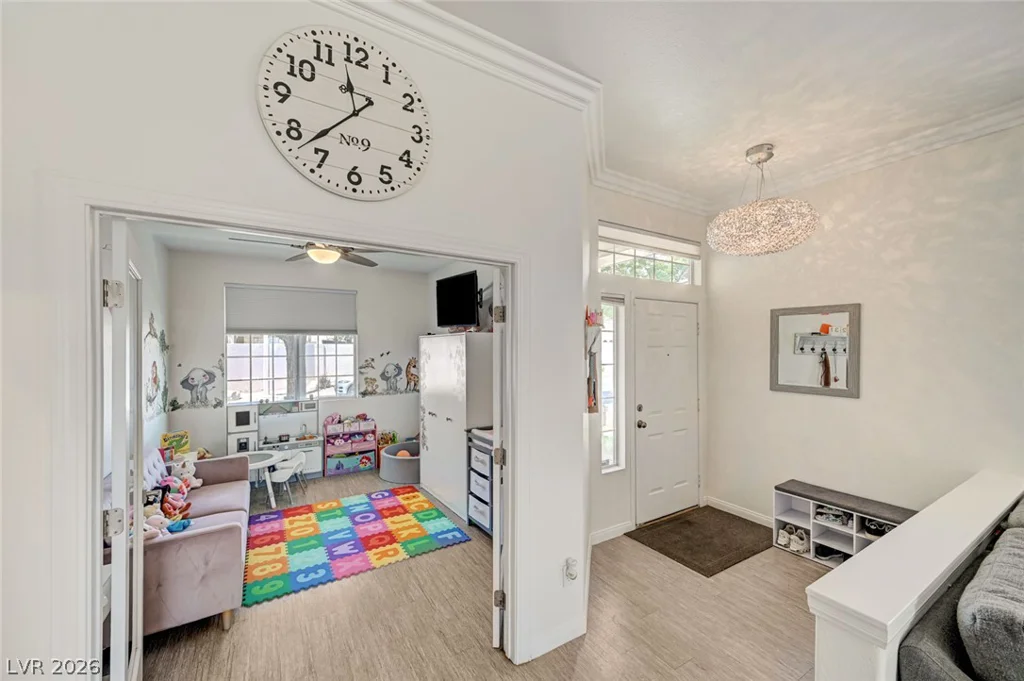 1728 Pacific Castle, Las Vegas, NV 89144