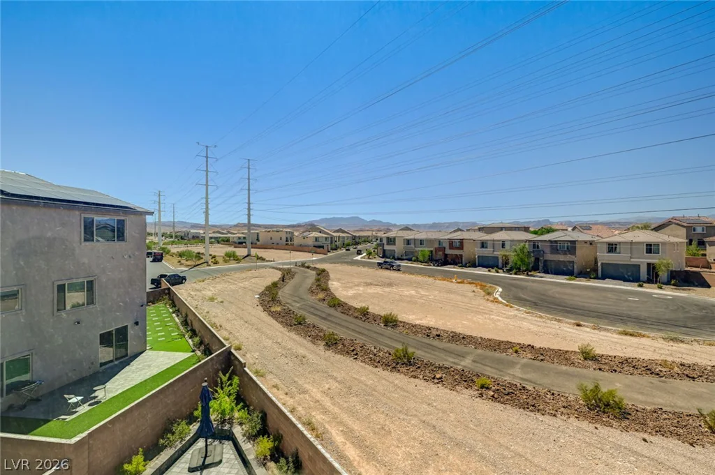 10229 Bloom Quick, Las Vegas, NV 89141