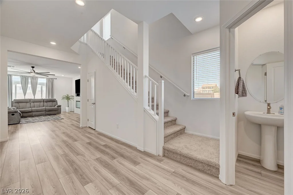 10229 Bloom Quick, Las Vegas, NV 89141