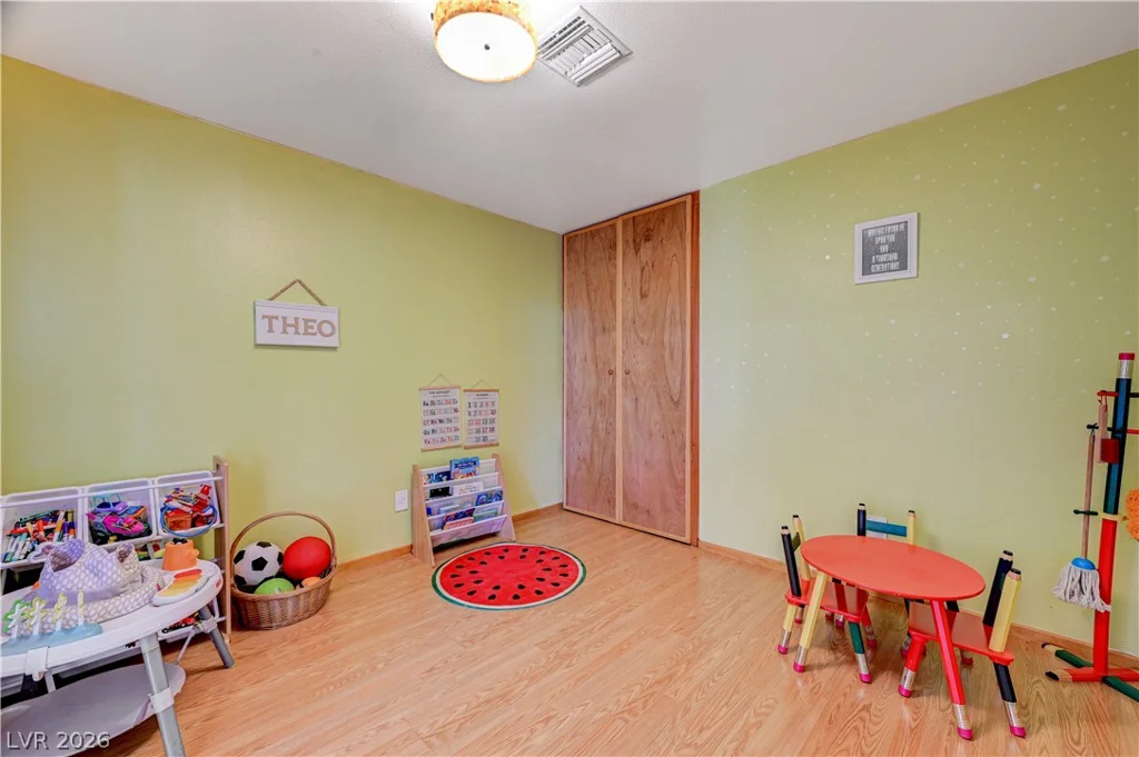 5225 Clinging Vine, North Las Vegas, NV 89031