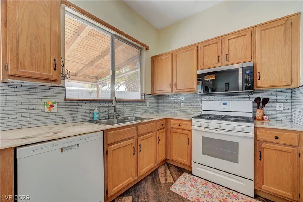 5225 Clinging Vine, North Las Vegas, NV 89031