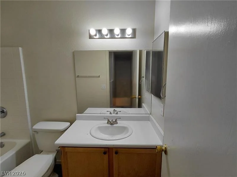 9617 Pine River, Las Vegas, NV 89123