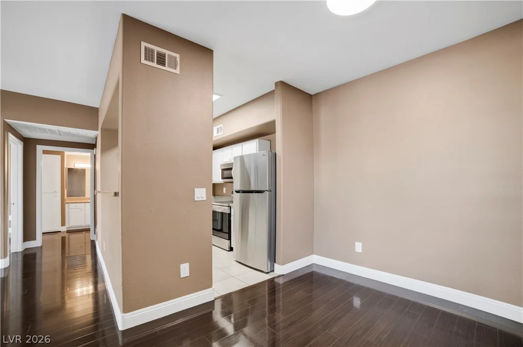 8000 Badura, Las Vegas, NV 89113