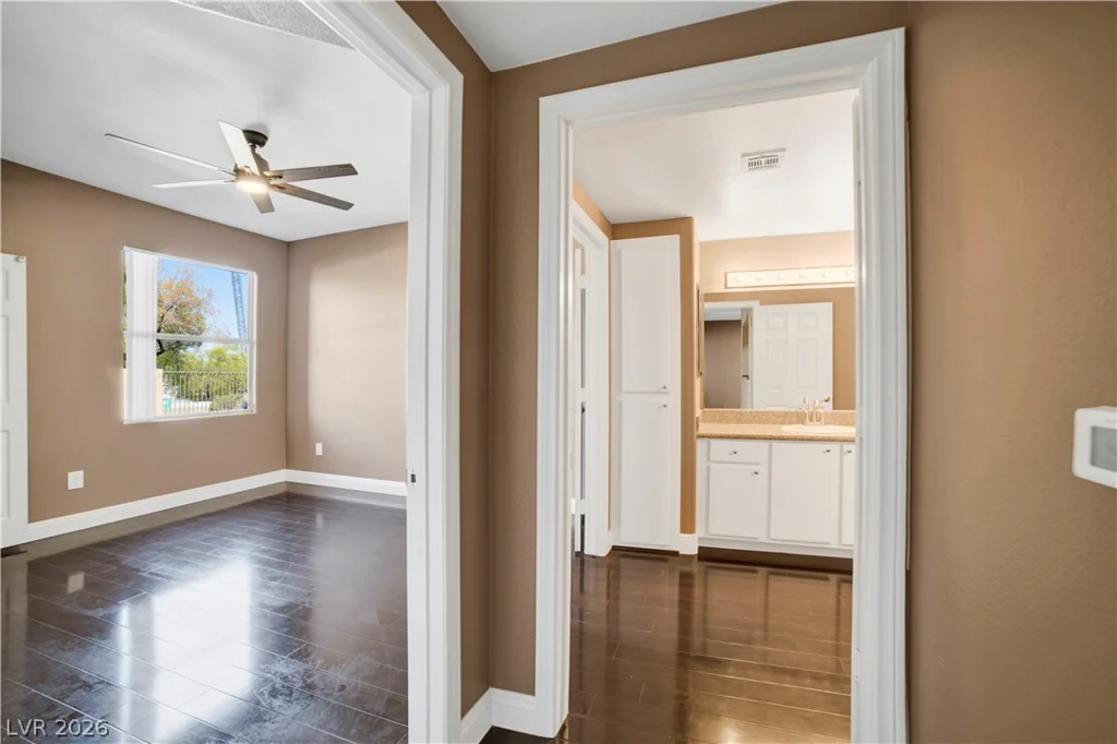 8000 Badura, Las Vegas, NV 89113