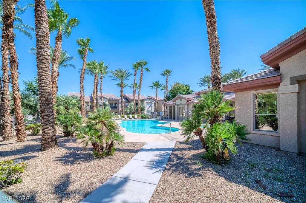8000 Badura, Las Vegas, NV 89113
