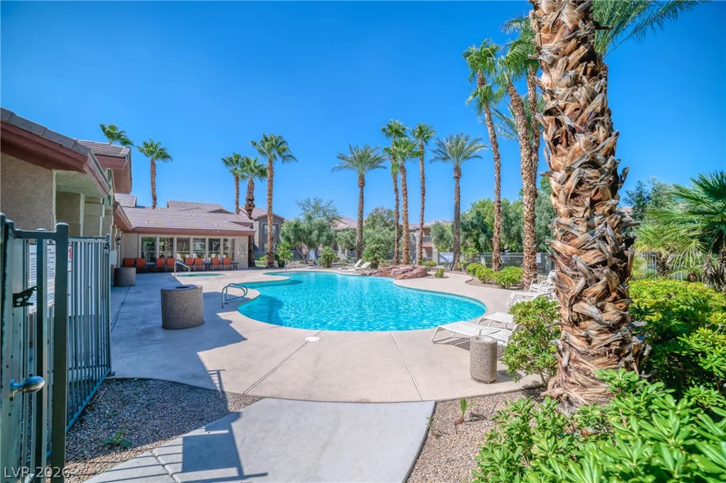 8000 Badura, Las Vegas, NV 89113