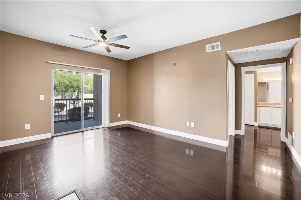 8000 Badura, Las Vegas, NV 89113
