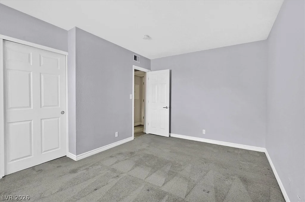 5081 River Glen, Las Vegas, NV 89103