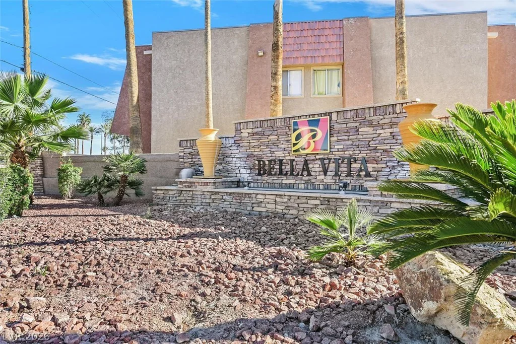 5081 River Glen, Las Vegas, NV 89103