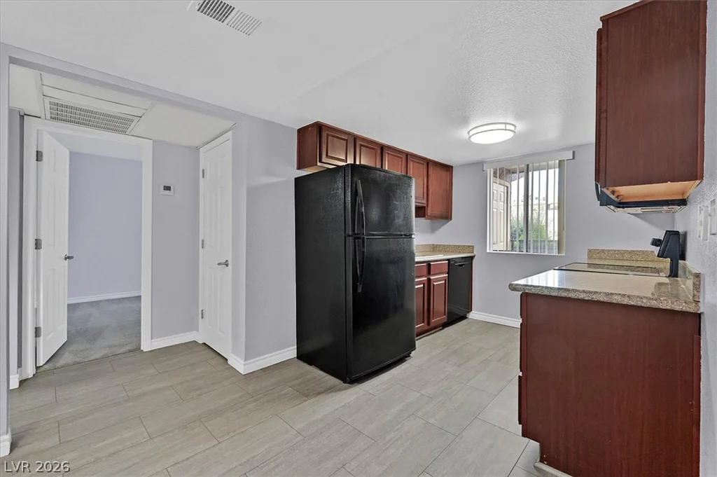 5081 River Glen, Las Vegas, NV 89103