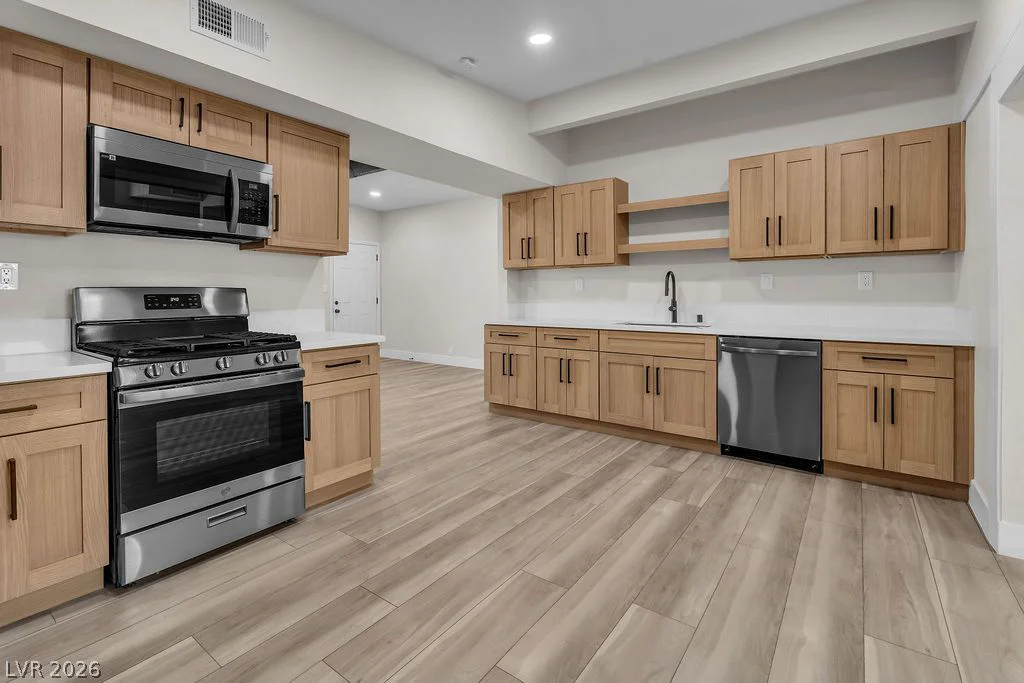 3315 Webb, North Las Vegas, NV 89030