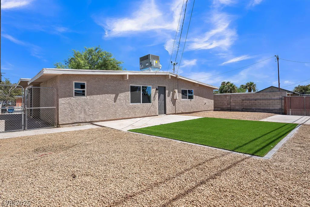 3315 Webb, North Las Vegas, NV 89030